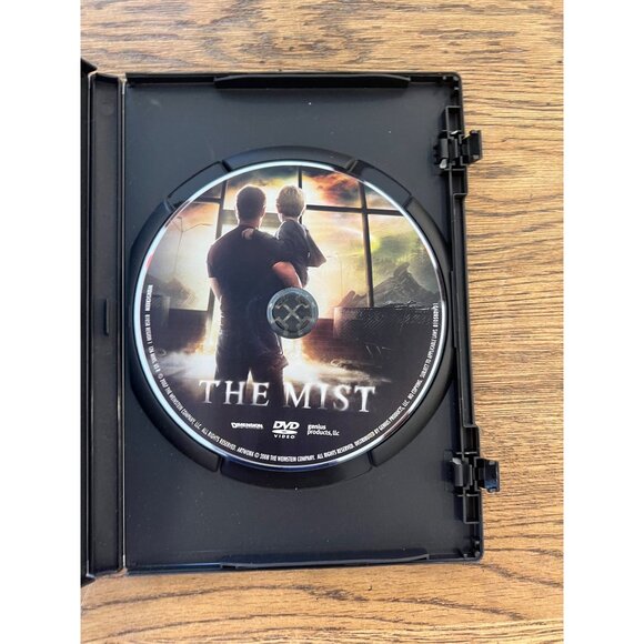 The Mist DVD 2007 Stephen King Horror Thomas Jane Marcia Gay Harden Pre-Owned - Picture 3 of 4